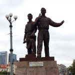 Robotnicy na Zielonym Moście w Wilnie. Zdj. Kazimierz Popławski