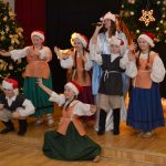 Autorka artykułu podczas Koncertu Bożonarodzeniowego w Domu Polskim w Dyneburgu. Zdj. Związek Polaków na Łotwie.