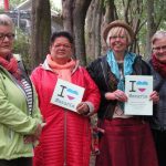 Mieszkańcy Mrągowa zaangażowani w porządkowanie cmentarza ewangelickiego.