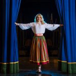 Materiał prasowy EV100 i Estońskiej Opery Narodowej reklamujący Galę operowo-baletową „Estonia i Finlandia 200” w Helsinkach.