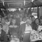 W autobusie przewożącym uczestników „Bałtyckiego łańcucha”. Zdj. Egidius Giedraitis / Baltic Way / Facebook.