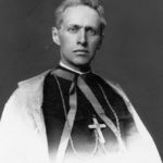 Biskup miński Zygmunt Łoziński. Zdj. Narodowe Archiwum Cyfrowe.