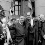 Mityng Sąjūdiusu, w środku: Vytautas Landsbergis i Algirdas Saudargas. Zdj. Viktoras Kapočius / LCVA.