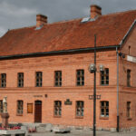 Odbudowana siedziba „Gazety Olsztyńskiej” przy Targu Rybnym. Obecnie w budynku znajduje się Muzeum Oddział Muzeum Warmii i Mazur. Zdj. Stokrotka 11 / Wikimedia Commons / CC BY-SA 3.0 PL.