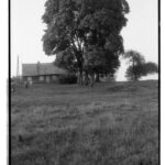 Šarnelė, miejsce urodzenia Vytautasa Mačernisa, 1996 r. Zdj. Bernardas Aleknavičius, ze zbiorów Biblioteki Publicznej im. Simonaitytė w Kłajpedzie..