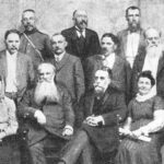 Grupa członków Litewskiego Towarzystwa Naukowego, Jonas Basanavičius siedzi trzeci z prawej, 1912, zdj. Aleksandras Jurašaitis.