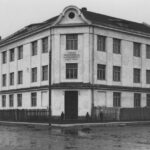 Miejska Szkoła Powszechna im. Gabriela Narutowicza przy ul. Edwarda Rydza-Śmigłego. Zdj. Narodowe Archiwum Cyfrowe.