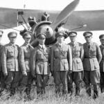 Estońscy lotnicy na lotnisku Lasnamäe około 1935 r. Zdj. Estońskie Muzeum Narodowe / CC0.